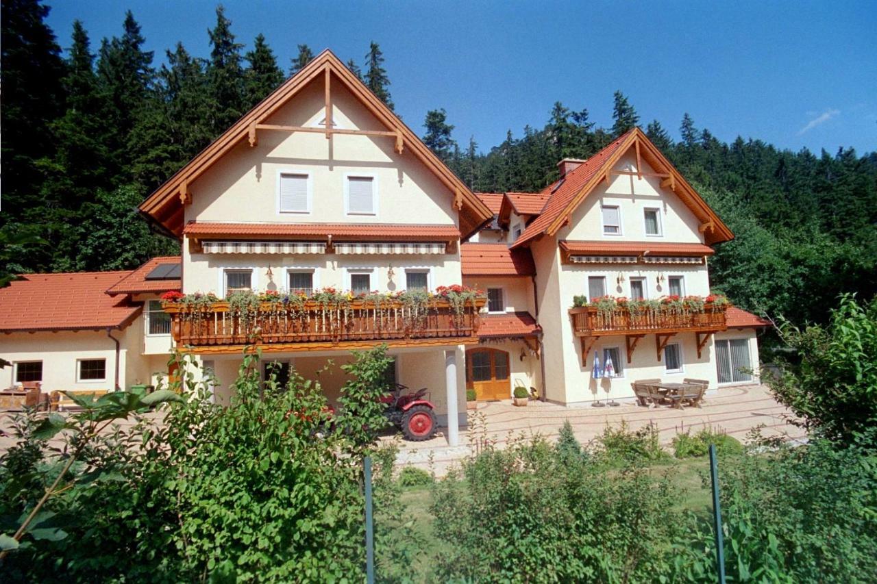 Haus Lenz Ferienwohnungen - Fam Ostermann Puchberg am Schneeberg Dış mekan fotoğraf
